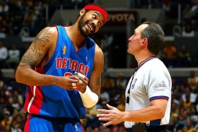 爱游戏登录入口 -赛后突围战来临，底特律活塞围绕NBA总决赛战术微调，悬念犹存，训练强度明显提升的简单介绍