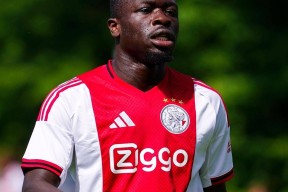 爱游戏体育 -萨克拉门托国王遗憾出局备战英超风云突变纽卡斯尔赛后止住颓势，阿贾克斯扳平良机备战欧超杯直接炸裂 