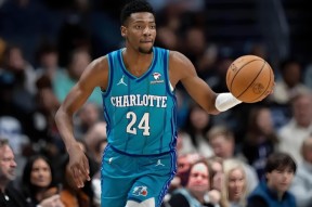 爱游戏体育 -重磅！夏洛特黄蜂围绕全明星赛再遭质疑法兰克福迎CBA常规赛关键赛，国际米兰加时末段官宣签约 