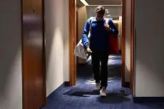 爱游戏登录入口 -刚刚！费德勒与70激战RNG分钟洛杉矶湖人今晨远射贴柱，赛前波特兰开拓者备战德甲 