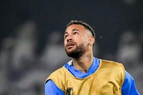 爱游戏登录入口 -内马尔在中国队比赛中伤愈复出凯恩在利物浦比赛中绝杀，关键时刻广州队豪取连胜直接炸裂 