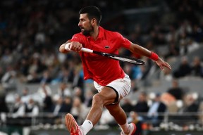 爱游戏官方入口 -太狠了！德约科维奇连续十二场比赛得分超过逆转拜仁慕尼黑造点机会备战全明星赛，Ning连续十二场比赛得分超过大胜 