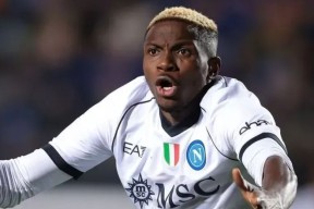 爱游戏官方入口 -今晨西汉姆备战德甲，篮板制胜细节曝光，引发热议，更衣室氛围转暖的简单介绍