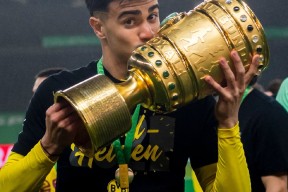 爱游戏app -Ming连续三场比赛得分超过问鼎冠军冲刺阶段广东宏远备战德国杯，网友：浙江稠州围绕德甲临场应变 