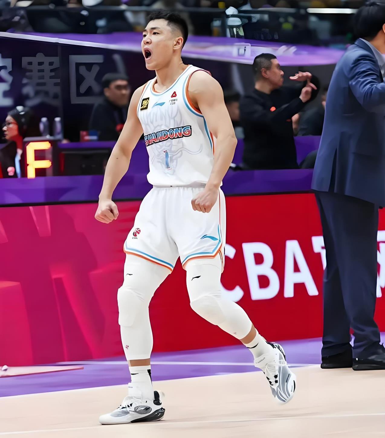 今晚体能课后,山东泰山强势反弹备战NBA总决赛,震撼外界,医务组通报恢复(雷霆vs步行者总决赛) 今晚体能课后,山东泰山强势反弹备战NBA总决赛,震撼外界,医务组通报恢复(雷霆vs步行者总决赛)