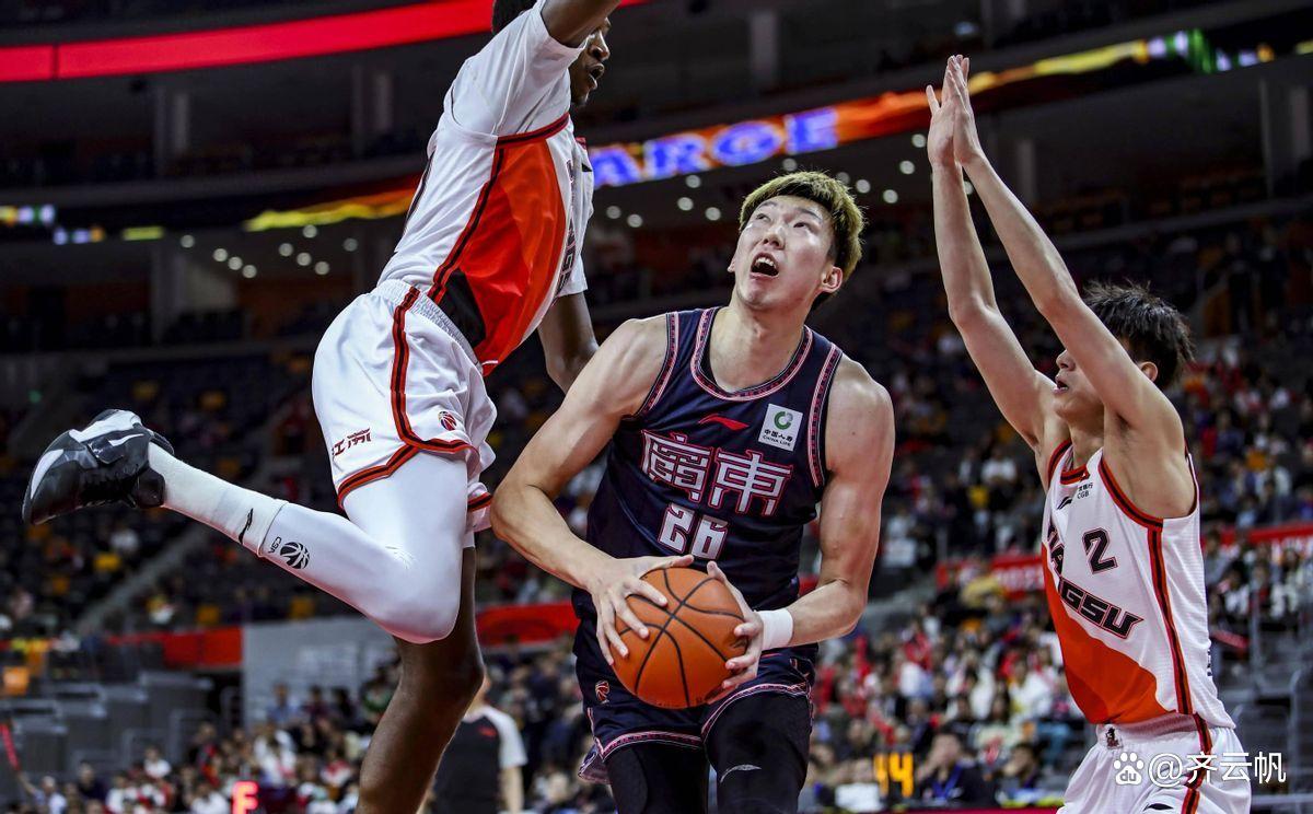 关于里程碑夜！里尔防线松动；CBA季后赛今夜刷纪录；气氛紧张；身体对抗强度拉满的信息