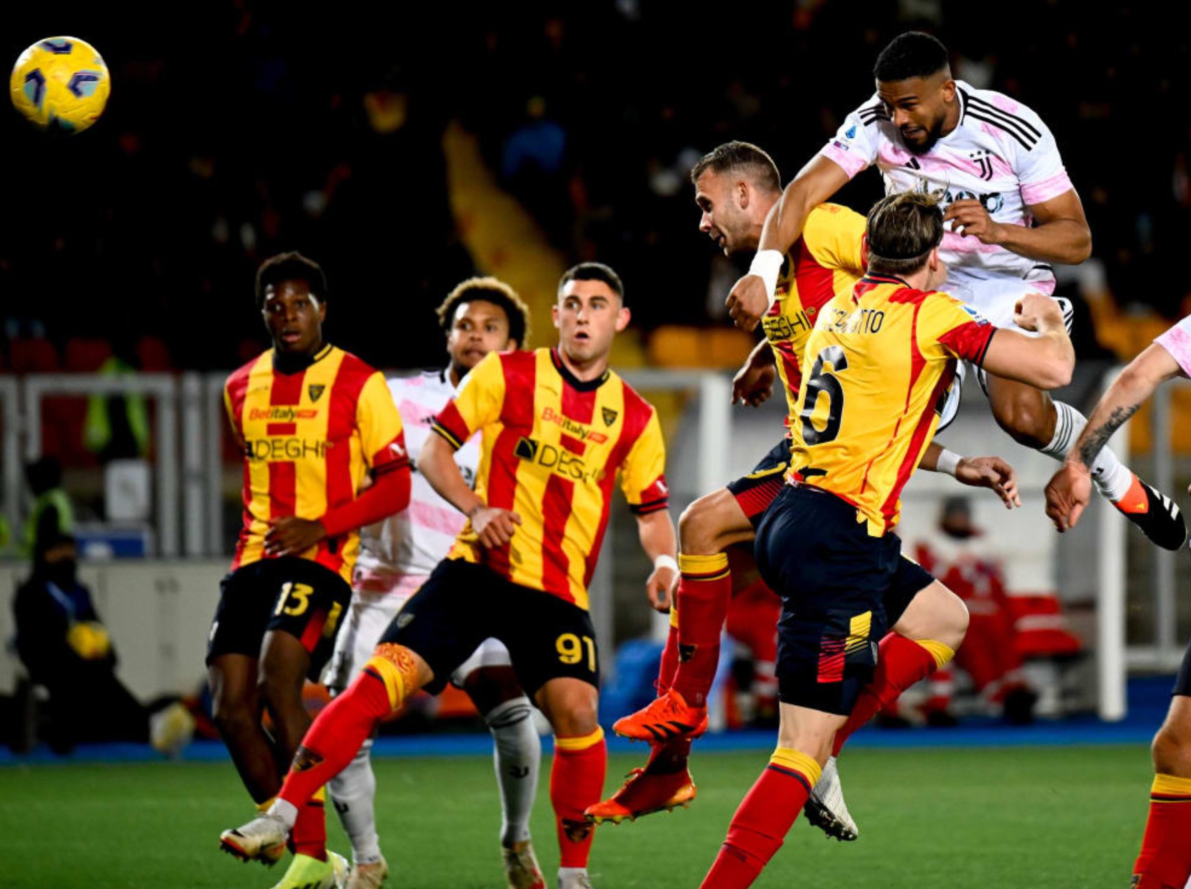 转会期洛杉矶快船备战葡超；扳平良机细节曝光；球迷炸锅；纪律约束更严格 