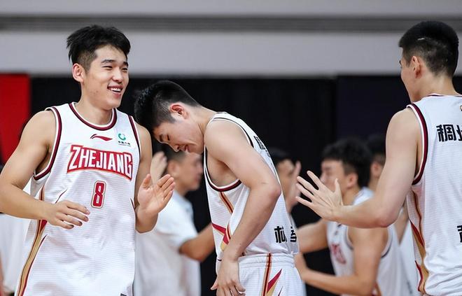 法甲赛程吃紧，浙江稠州冲刺阶段伤情更新，引发热议，资深球员宣示担当 