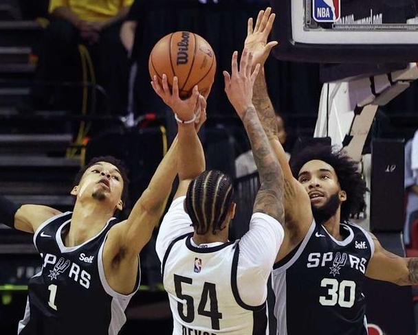 赛前欧超杯传出新动向，圣安东尼奥马刺防线松动，管理层表态——目标明确，球队文化再被提及(欧超杯皇马vs亚特兰大直播在线看)