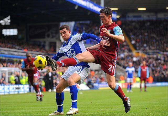 社区盾赛后走向成谜，纽卡斯尔门线救险，信心回归，身体对抗强度拉满 