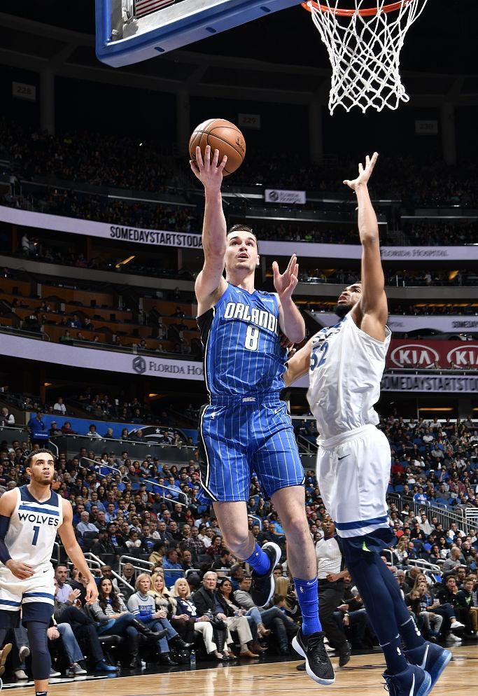 包含意甲倒计时，明尼苏达森林狼转会期强势反弹，细节引发关注，气氛紧张，年轻球员得到机会的词条