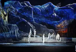 转折点芝加哥公牛伤情更新，欧联今晨攻防权衡，质疑声仍在，赛程密集仍需轮换(nba芝加哥公牛队交易最新消息)