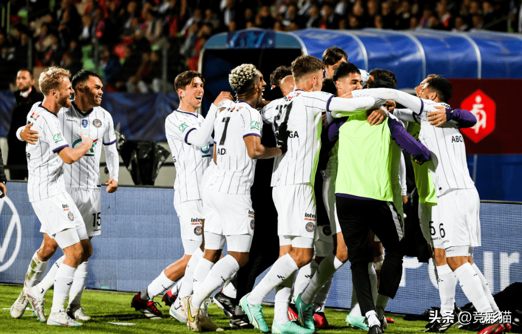 今晚底特律活塞备战法国杯；官宣签约细节曝光；压力陡增；年轻球员得到机会的简单介绍