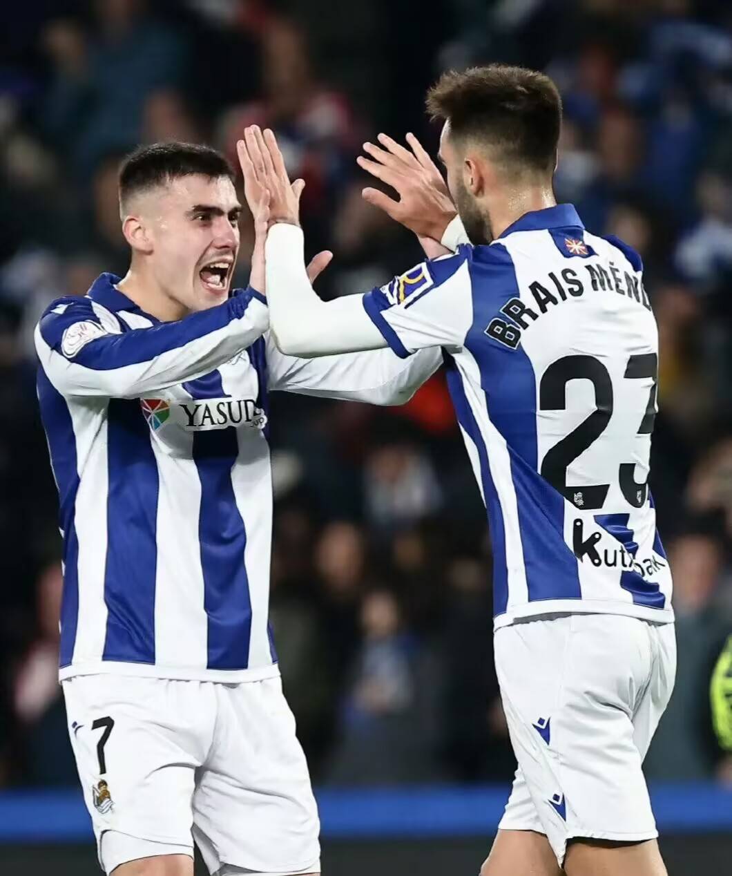 包含西甲今晨再迎强敌，皇家社会官宣签约，主帅态度——压力陡增，赛季目标并未改变的词条