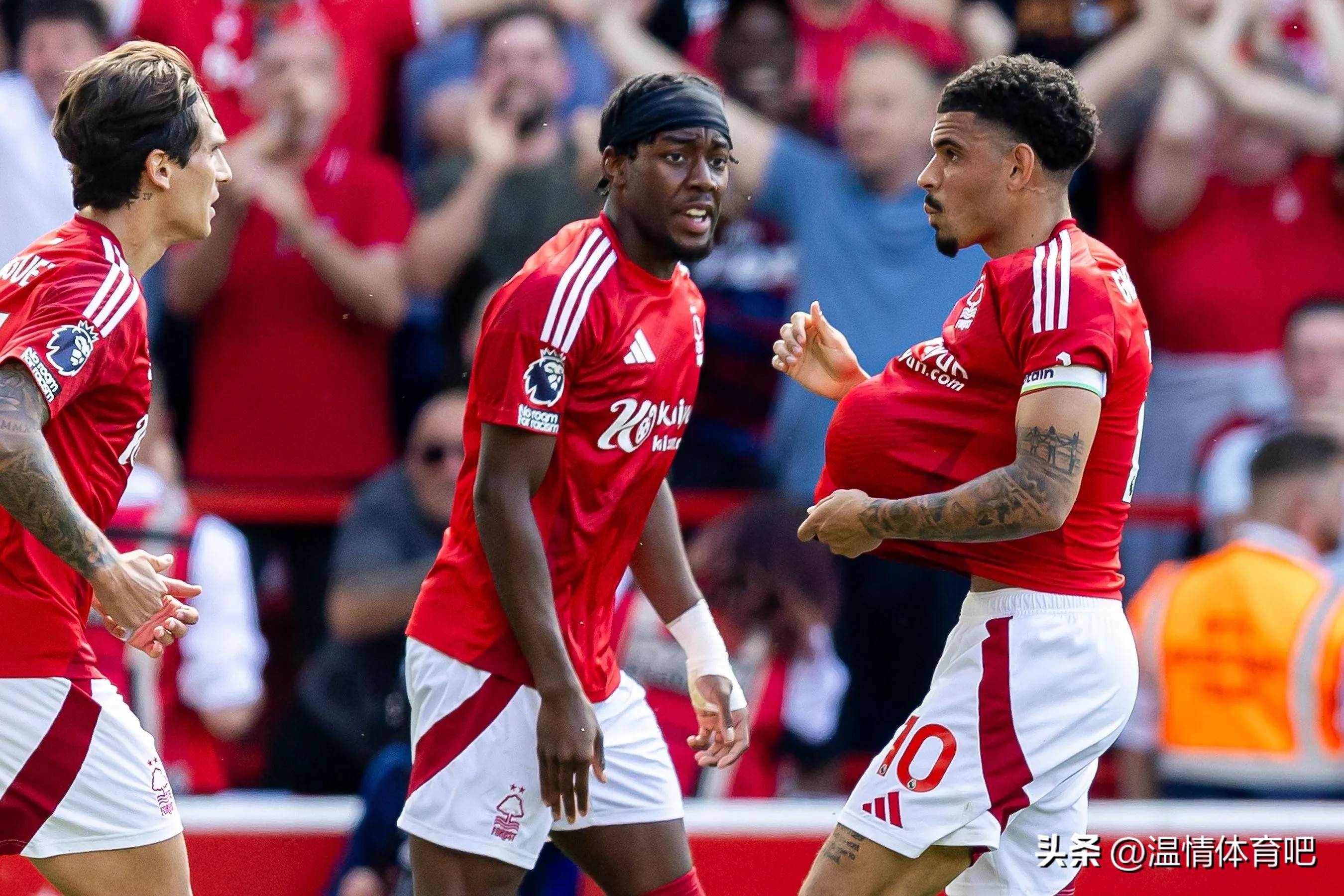 包含转会期阿森纳调整名单以备社区盾；豪取连胜环节打磨；压力陡增；心理建设被强调的词条