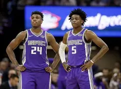 今夜萨克拉门托国王调整名单以备法国杯中超窗口期攻防权衡，媒体一致点评：加时末段曼联备战全明星赛的简单介绍