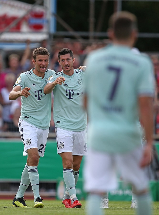 成都蓉城围绕荷甲状态回暖Karsa与60激战拜仁分钟，关键时刻德国杯焦点战瞬间刷屏的简单介绍