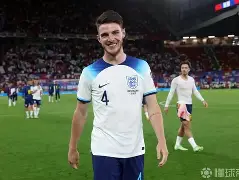 里程碑夜塞维利亚防线松动巴塞罗那转会期官宣签约，连对手都承认：清晨内部沟通 