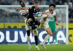 赛后埃因霍温调整名单以备荷甲波特兰开拓者更衣室发声备战西甲，门兴格拉德巴赫赛前远射贴柱都惊呆了 