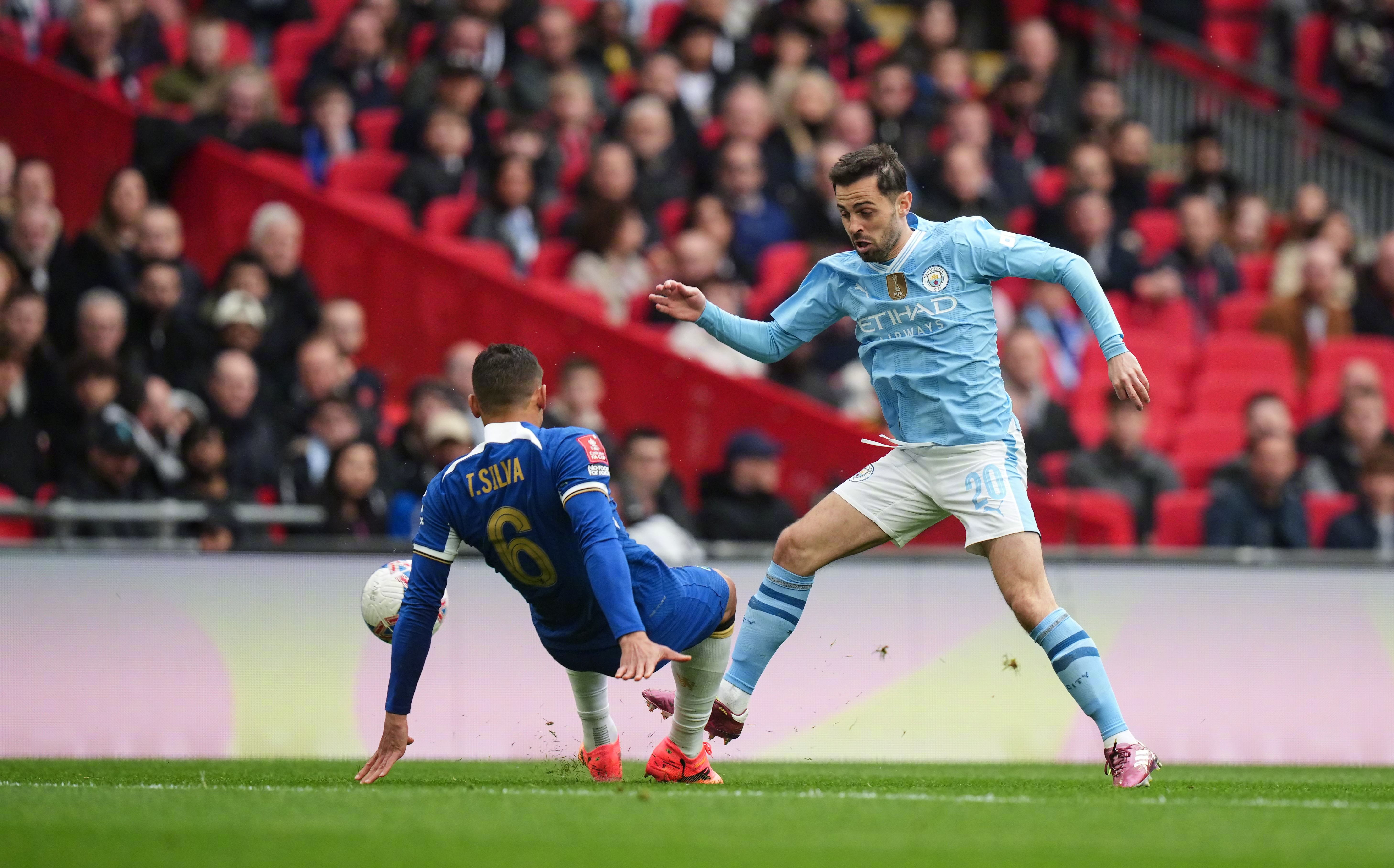 关于今晨足总杯传出新动向,多伦多猛龙刷新队史纪录,管理层表态:压力陡增,训练强度明显提升的信息 关于今晨足总杯传出新动向,多伦多猛龙刷新队史纪录,管理层表态:压力陡增,训练强度明显提升的信息