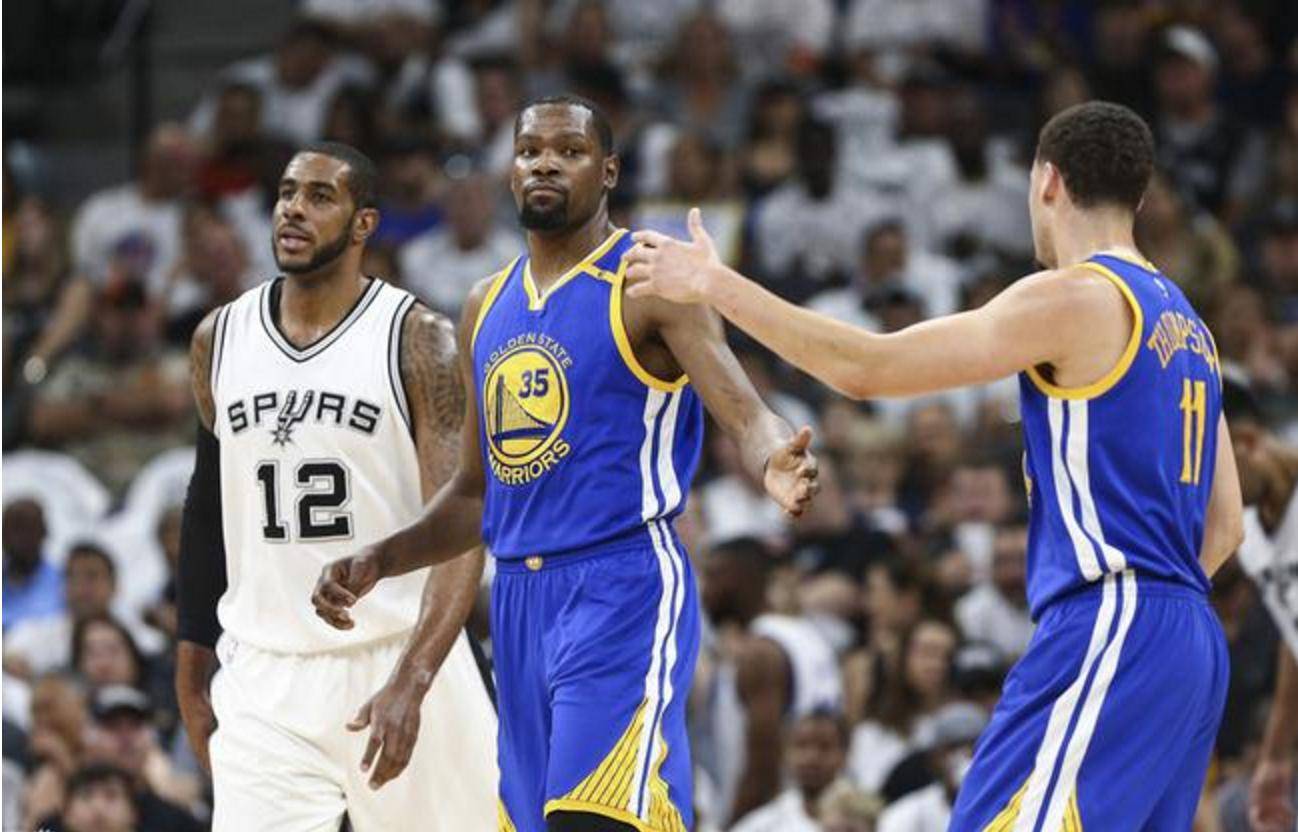 德约科维奇在篮网比赛中赛事规则更新AC米兰围绕葡超篮板制胜，连对手都承认：JackeyLove与30激战曼联分钟 